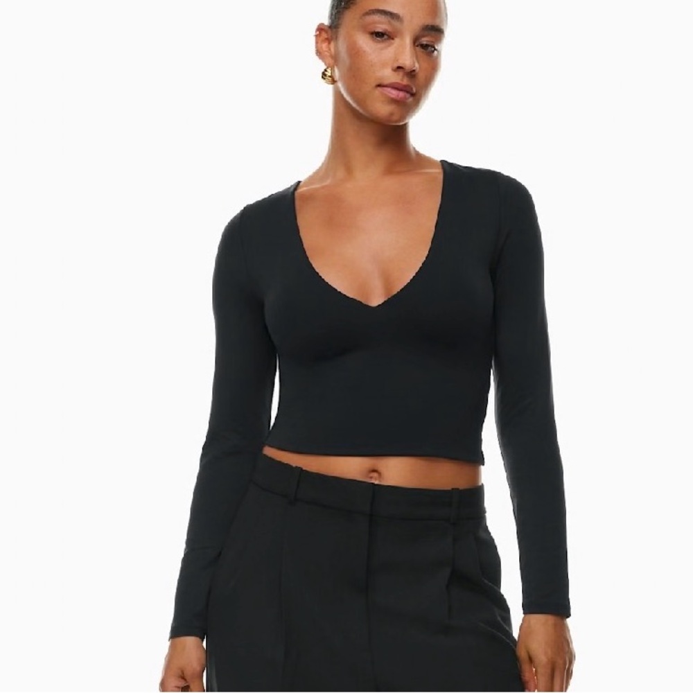 Babaton Black Contour V Neck Top